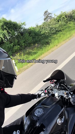 Motorcycle Kiss & Heartbreak on the Road