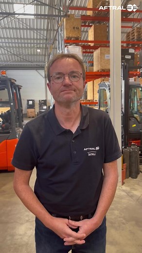 🎯 Envie d’un métier qui bouge dans la logistique ? ✨ Découvrez la formation Technicien Logistique en Entreposage, expliquée par Stéphane Lamotte, un formateur passionné du centre AFTRAL d'Angers. 🎥 Développez des compétences recherchées : ✅ Coordination des flux de marchandises. ✅ Gestion d’équipe et animation en entrepôt. ✅ Planification des activités logistiques. 🚀 Prêt(e) à démarrer ? Contactez-nous ! crédit vidéo : AFTRAL Angers | AFTRAL