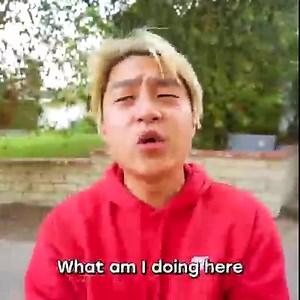 586K views · 2.2K reactions | How spicy can this gummy bear be? It's better than eating a frozen burger  | Zhong | Facebook