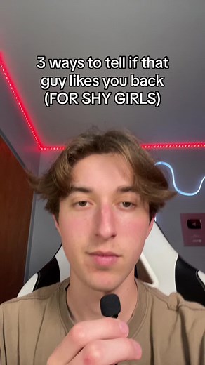 3 Ways to Tell if a Guy Likes You Back (For Shy Girls)