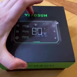 Let's check out GrowHub Controller's unboxing!😍 #vivosun #LoveWhatYouGrow #growing #GrowTent #growlight #AeroLight #GrowHub #AeroZesh | VIVOSUN