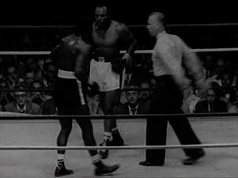 1951 - Jersey Joe Walcott vs Ezzard Charles III