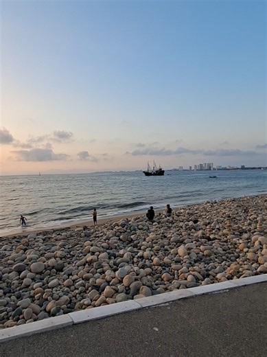 Un día normal en Pto Vallarta , con el hermoso atardecer que nos regala la naturaleza. #puertovallarta #atardecer