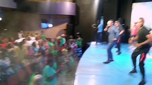 22K views · 2.4K reactions | Veja a entrada do Elefante no parque. Assim foi a estreia da minha nova música: Quem não assistiu o programa Moçambique em concerto perdeu. Link da música  https://precise.ffm.to/yazy-nitaku-randza | YAZY | Facebook