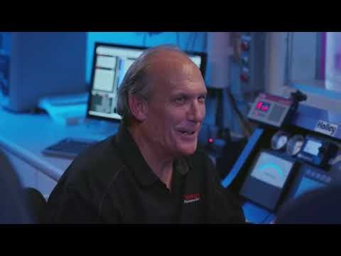 ENGINE MASTERS S1E15 Power Test Cast Manifolds vs Headers