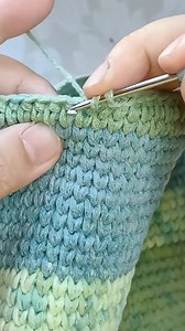 Easy crochet stitch technique | DailyCrochet.com