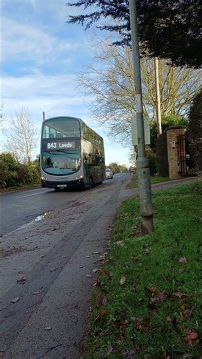 Transdev I Wright Gemini 2 B9TL 2422