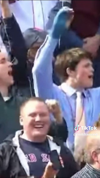 10 years ago Neil sang “Sweet Caroline” at a Boston Red Sox game in honor of the victims of the Boston Marathon terrorist attack. Such a meaningful moment! ~Team Neil #SweetCaroline #RedSox