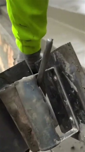 Here the correct way to perform the initial installation of the fireplace components #construction