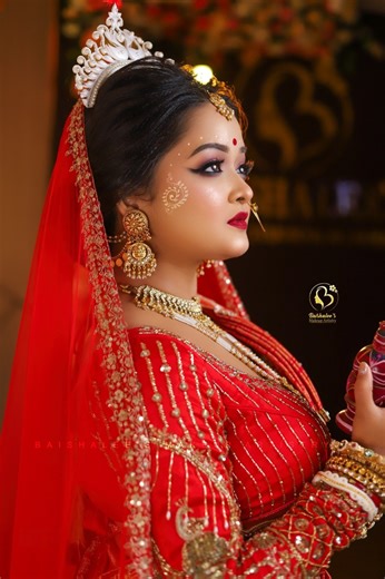 𝐀 𝐑𝐨𝐲𝐚𝐥 𝐁𝐫𝐢𝐝𝐚𝐥 𝐋𝐨𝐨𝐤 ✨👑 #bma_brides #baishaleesmakeup #elegantmakeover #bridalmakeupartist #bridalmakeup | Baishalee's Makeup Artistry -Makeup Studio & Academy