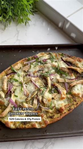 Easy Pesto Chicken Naan Pizza Recipe