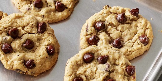 What Does Baking Soda Do In Cookies?