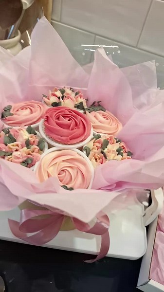 Victoria's Sweet Cakes: Delightful Treats to Savor