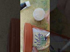 How to do Serviette/Napkin Decoupage on a Terracotta Pot