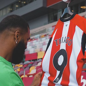 197K views · 9.9K reactions | "It's amazing. This is my new home!" Go behind the scenes as Igor Thiago arrives at the Gtech ❤️ | Brentford FC | Facebook