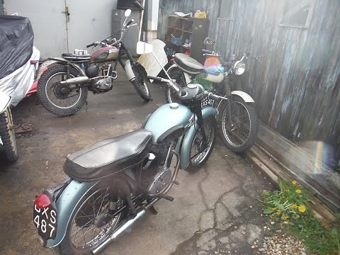 Triumph Tiger Cubs, discussing some features and differences found on various models and years.