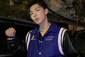 Clip: Đang hát bị rơi mic, Erik lộ hát nhép khiến khán giả bức xúc