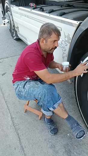 How to Paint Truck Wheels Effectively