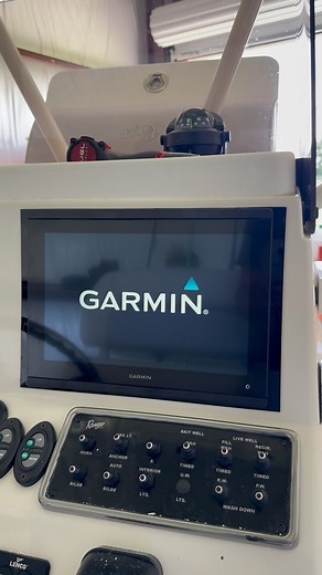 Black acrylic has become industry-standard for MMS over commonly used starboard. As you can tell with this Garmin 8612xsv install the material matches the screen as if they ment to be together! @garminmarine @garminfishhunt @garmin_audio #garminmarine #mms #mmsla #marineelectronics #southlouisiana #gulfcoast #boattronics #sportsmansparadise #rewire #outboardservice #wiring #centerconsolesonly | Mobile Marine Services