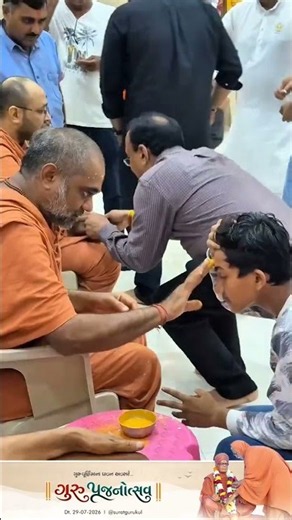 ગુરુપૂર્ણિમા નિમિત્તે સુરત ગુરુકુલ પધારેલા દર્શનાર્થી ભક્તો #guru #punam #purnima #puja #shorts