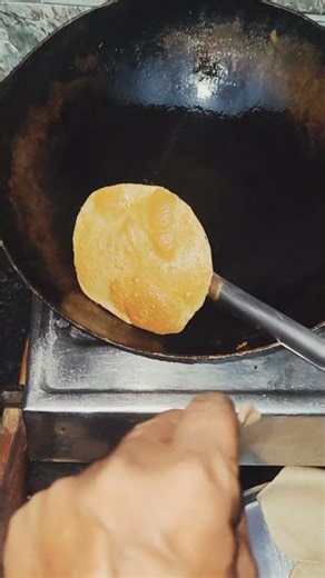 2 minute mein aata ka puri kaise banaye /Aata ka puri jhatpat banaye