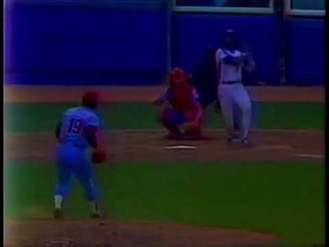 PHI@NYM: Hubie Brooks singles in the ninth (1984)