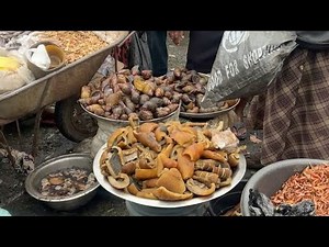 African village life// Rural market day in kampala Uganda