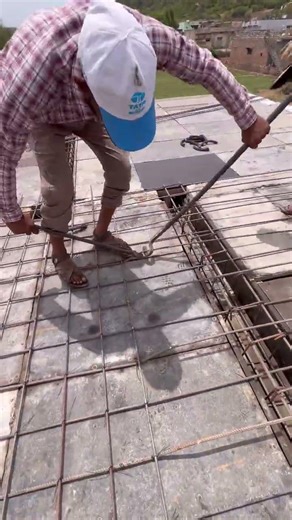 Creck bar bending steel work video. #construction #buildingdesign #ytshorts #heavycivil #crankbar
