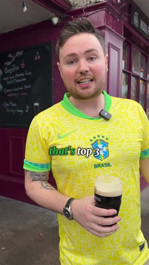 A Pint on Ireland’s MOST DANGEROUS Roundabout 🇮🇪⚽️