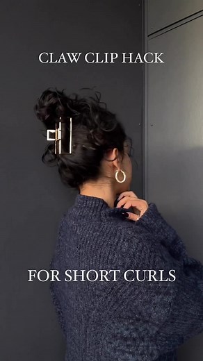 #curlyhairhacks #curlyhairhack #hairhacks #hairstylehack #hairstylehacks #curltips #curltipsandtricks #clawcliphack #curlyhairtips #curlhacks