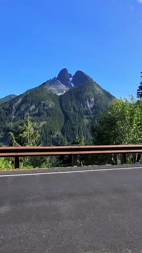 Pacific Northwest 🌲 #nationalpark #nationalforest #pnwaddicted #pnwonderland #scenicviews #wanderlust #thegreatpnw #pnwexplored #pnwcheck