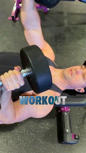 ⬆️ Dumbbell Alternating Chest Press ⬆️ #dumbbell #chestworkout #chestday #onlinecoach