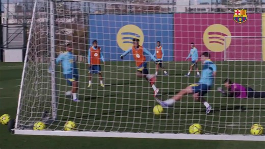 Wow, Rapha 😮🔥 Looking sharp in training — unstoppable even off matchday! 💪⚽️ #Raphinha #FCBarcelona #ViscaBarça | Forca Barcelona Indonesia