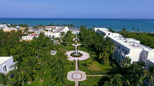 We’ve been eagerly awaiting this moment for so long! We’ve reopened our doors this July 1st, 2020! We are glad to be back welcoming our guests at Dreams Tulum Resort & Spa! 🎉 #DreamsTulum #Tulum #TheBestOfTwoWorlds | Dreams Tulum Resort & Spa