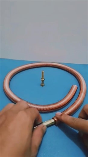 Copper wire Megnet battery 🔋 experiment #youtubeshorts #shorts ￼