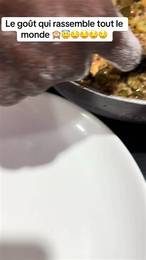 Cosmos makusa , le traiteur 👌 (@jeremiemoni13)’s videos with son original - FRÈRE JOHN OFFICIEL