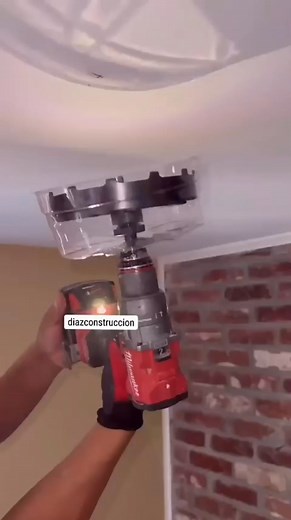 10K views · 115 reactions | Cutting holes for recessed light #reelsfypシ #lifestyle #carpanter #cutting #tips #technique #fblifestyletyle #woodworking # | Diazconstruccion | Facebook
