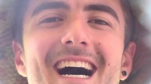 HOW TO MUZZ LIKE A PRO! The ultimate step-by-step guide to chucking the sickest muzz in any situation. Tag a mate who needs muzz lessons. Shoutout to Tom Budin for the sick wobz and to gc-tech.com.au for the Skitz bluetooth beanie to listen to aforementioned sick wobz. Watch in HD: http://bit.ly/1NGTqKx Subscribe: https://www.youtube.com/user/SlenderTheMan22 Instagram: @slendy_media Snapchat: @slendyshow Bluetooth beanie link: http://bit.ly/1HFMRpd Track link: https://soundcloud.com/bdntrnc/i-ca