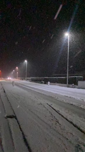 A mad year of weather 2025! From 10 inches of snow to #StormÉowyn to flooding to thunderstorms! 2025 had lots! #2025recap Thank you to everyone who follows my page! I hope to get more footage or more crazy Irish weather in 2026! | Weather Alerts Ireland