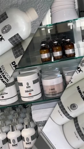 DMX Dermocosméticos on Instagram: "✨ Tu piel merece lo mejor ✨ DMX Dermocosméticos combina ciencia + belleza para darte resultados visibles y texturas que enamoran 💎💆🏻‍♀️ Confianza, eficacia y calidad en cada producto. #DMX #Dermocosméticos #CuidadoDeLaPiel #PielPerfecta #Skincare #BellezaConCiencia #ResultadosReales #RutinaDeSkincare #Dermatología #PielSaludable"