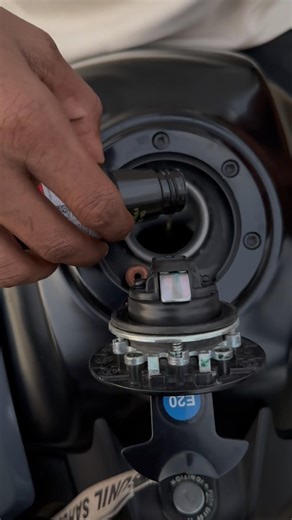 Fuel system cleaner ￼