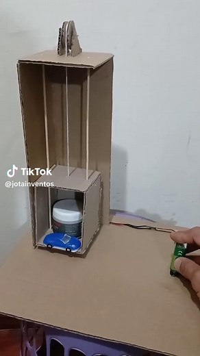 Ascensor casero proyecto escolar ciencia facil de hacer#creative #viral #toys #Amazing
