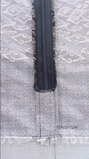 Great way to sew and finish the ends of an invisible zipper. #sewing #invisiblezipper #sewingtips