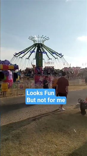 Crazy Fast Swings at County Fair #fun #ride #fair #crazyrides