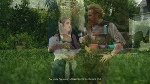 Scotts Turf Builder TV Spot, 'Citizens of the Lawn: Vibing'