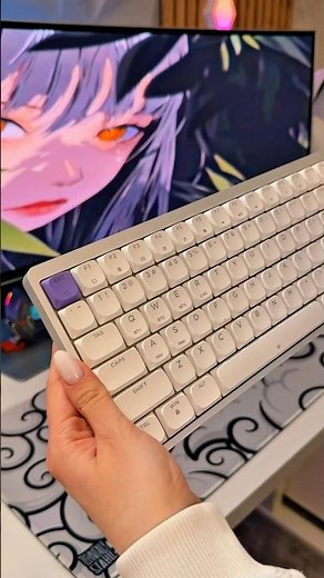 Low Profile Keyboard = PRO Level Typing?!🧠