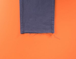 Querido Otoño, además de traernos un poquito de frío para hacer sofá y manta, te pedimos una máquina de coser al mejor precio para poder hacer los bajos de los pantalones y evitar así todos tus charcos. 🌧 Otoño: Deseo concedido esta semana en ALDI. 🍂 http://bit.ly/2zzT1ag | Aldi Supermercados