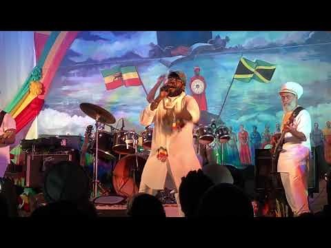 Tarrus Riley live Kingston Jamaica "She's Royal"