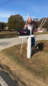 Turn your mailbox into a Christmas Tree #diy #christmas #decorate #diyproject #christmastree | Salty Acres