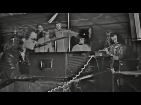 Kraftwerk live at Rockpalast 1970. Full-length concert from Soest HD+5.1 surround sound